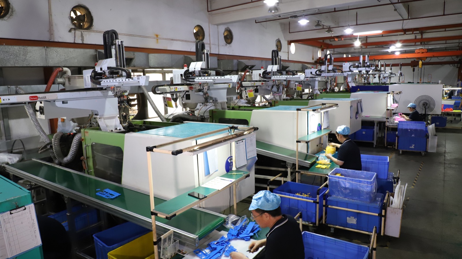 Injection molding production line
